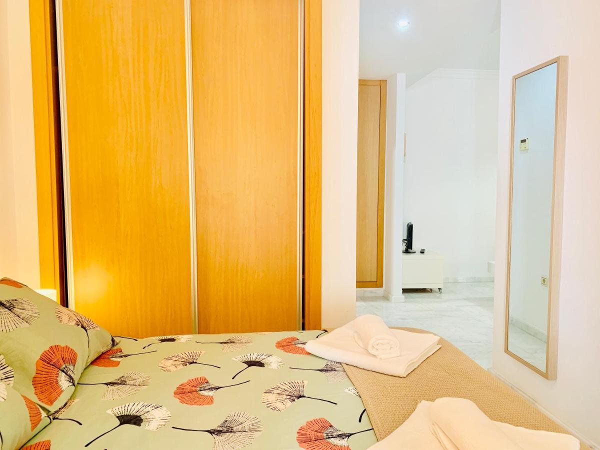 Homely Malaga Parras Con Terraza Interior Y Parking Privado Bajo Suplemento エクステリア 写真