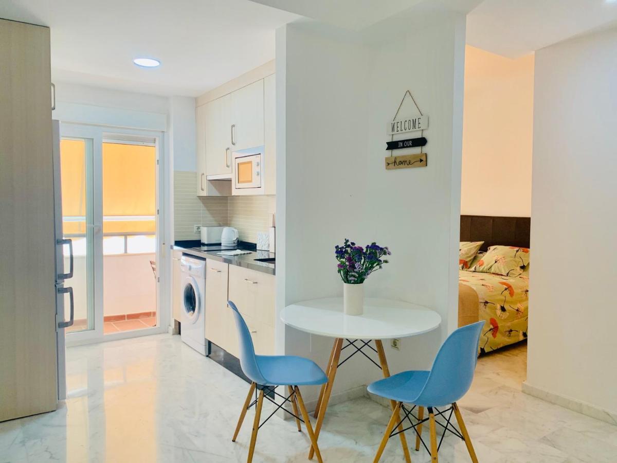 Homely Malaga Parras Con Terraza Interior Y Parking Privado Bajo Suplemento エクステリア 写真
